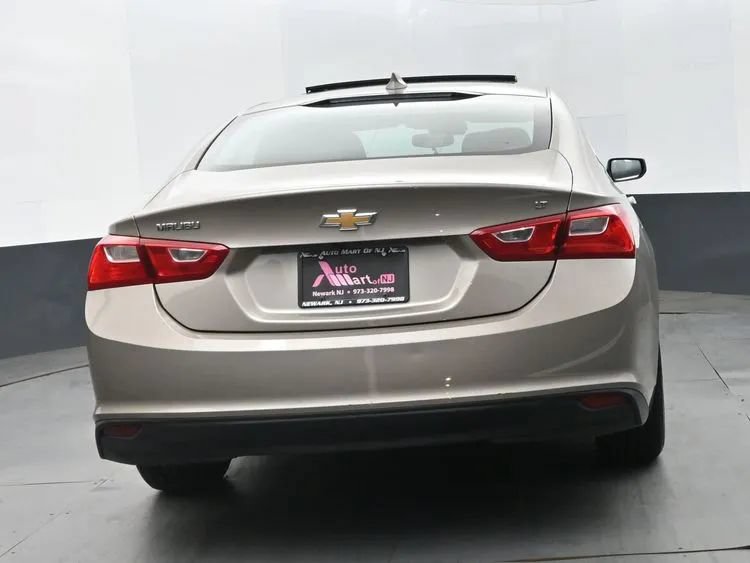 Used 2023 Chevrolet Malibu LT FWD image 8