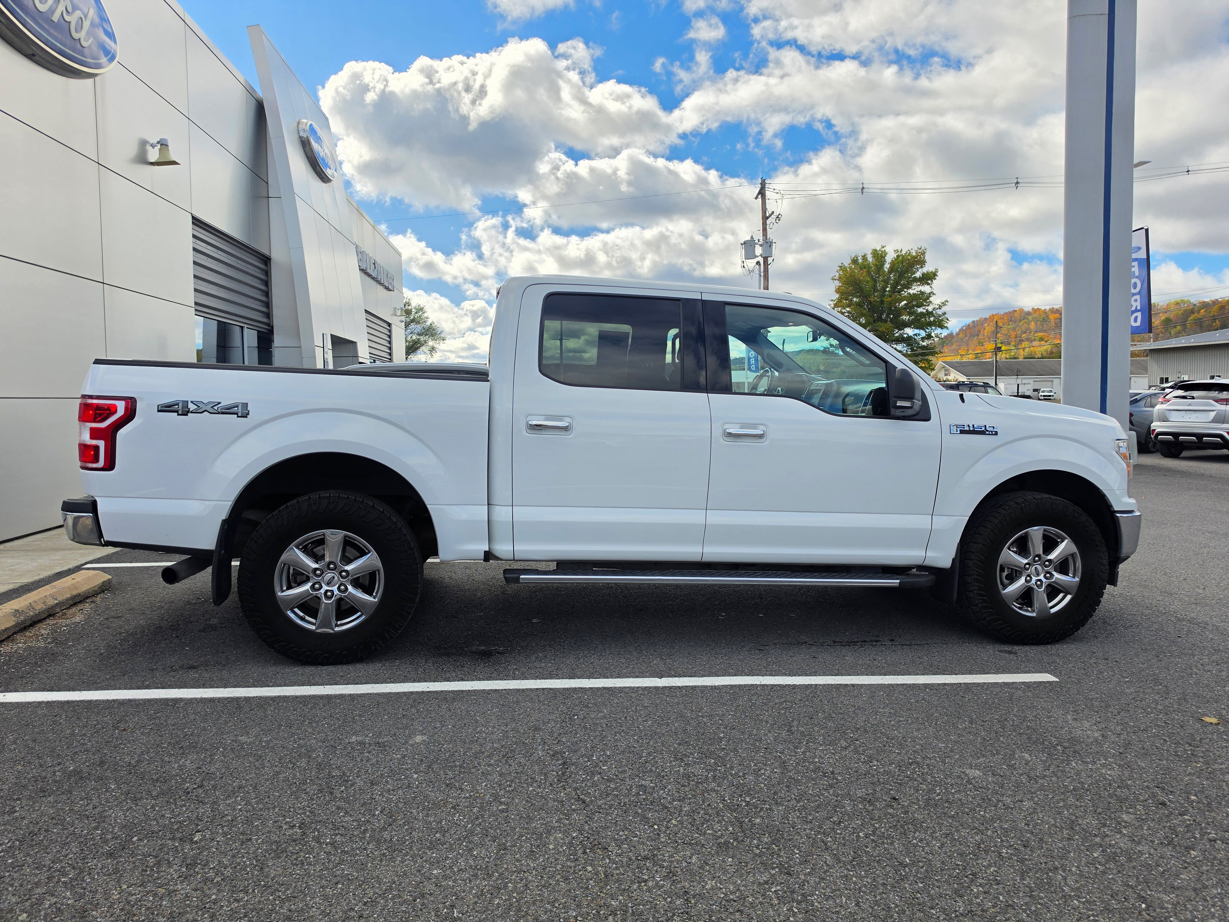 Used 2018 Ford F150 XLT w/ Equipment Group 302A Luxury AWD/4WD image 2