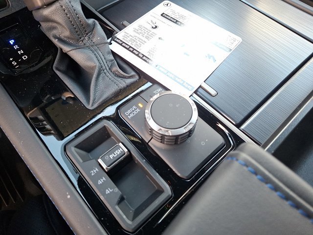 New 2026 Toyota Tundra Platinum AWD/4WD image 18