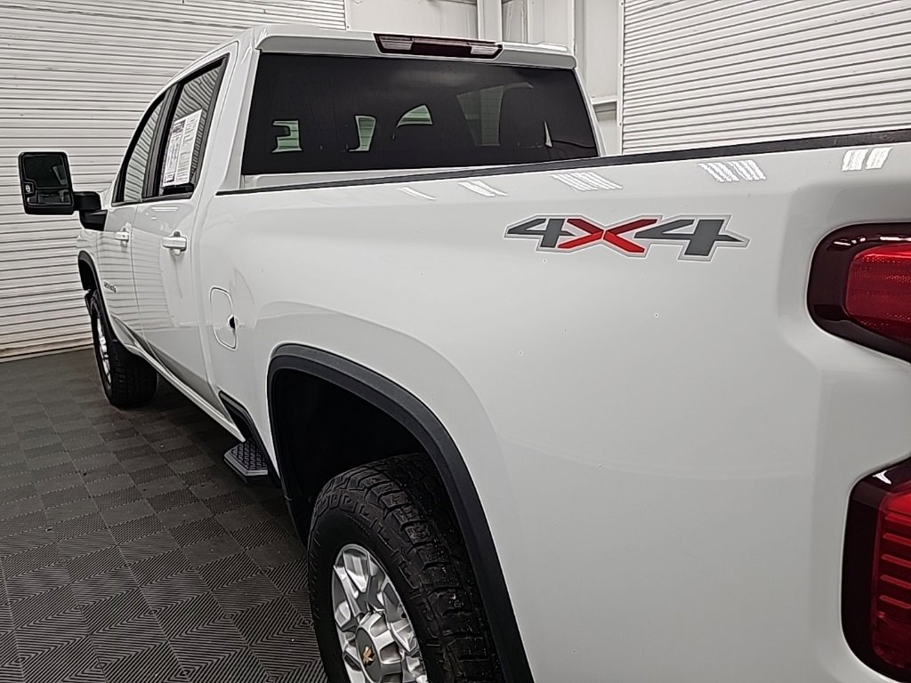 Used 2021 Chevrolet Silverado 2500 LT w/ Fleet Comfort Package image 6