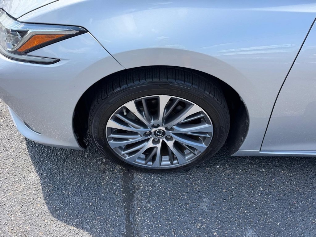 Used 2019 Lexus ES 350 w/ Premium Package FWD image 9