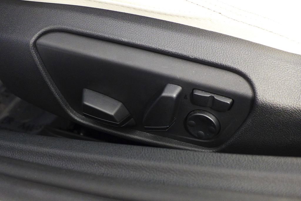 Used 2025 BMW Z4 M40i w/ Premium Package image 24