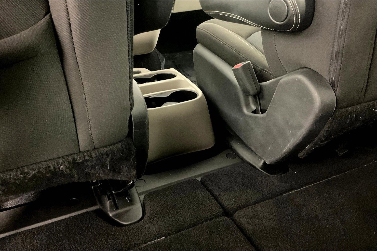 Used 2020 Chrysler Voyager LX w/ Cold Weather Group image 10