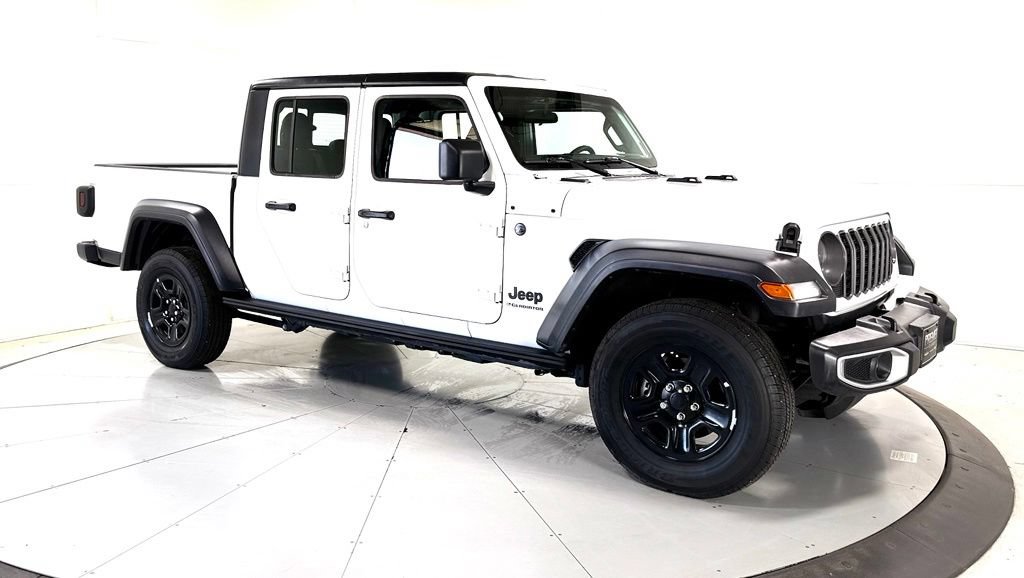 Used 2025 Jeep Gladiator Sport AWD/4WD image 1