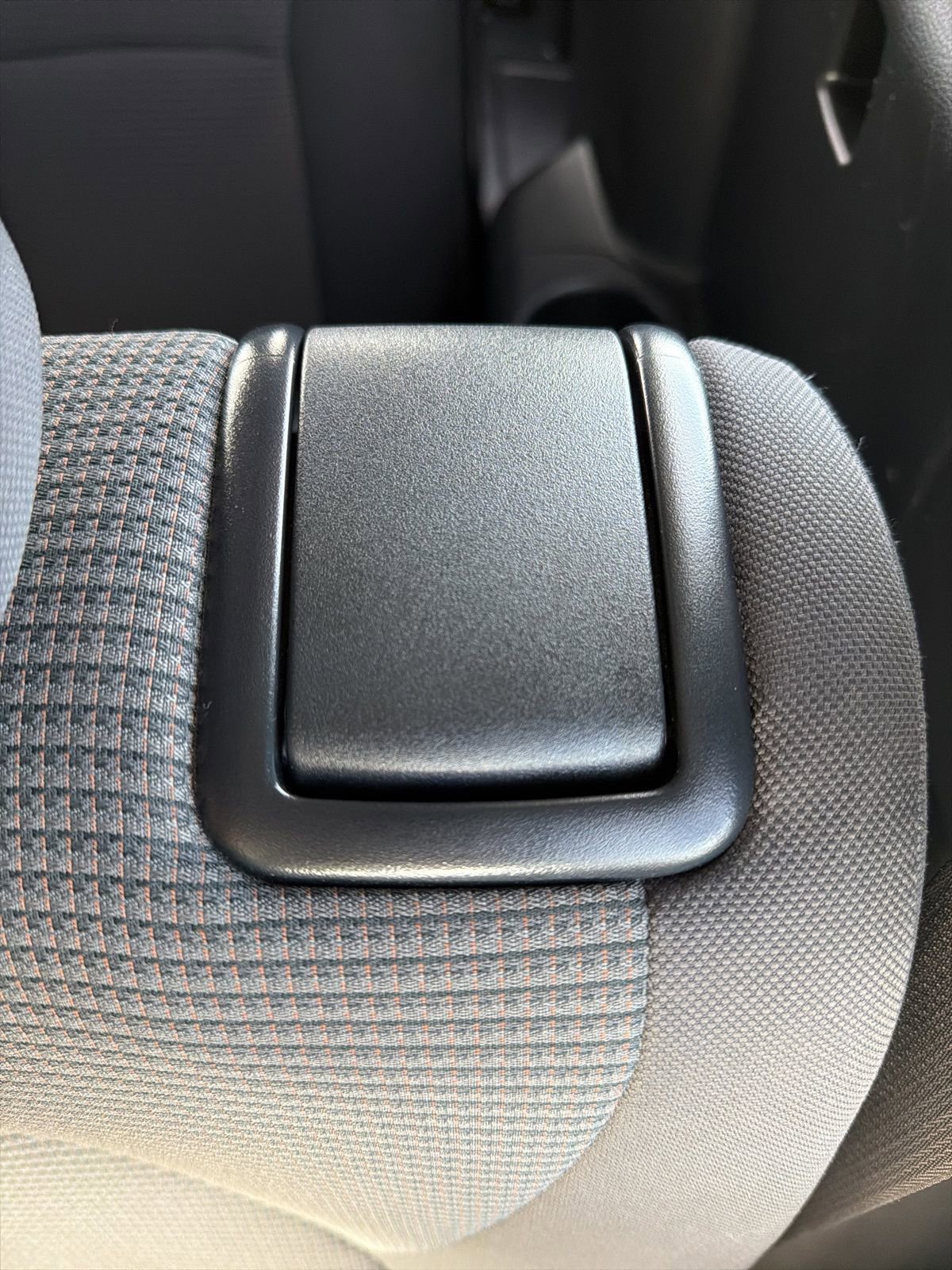 Used 2024 Toyota Highlander LE image 99