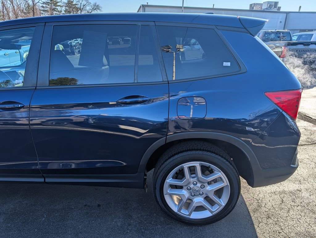 Used 2024 Honda Passport EX-L image 4
