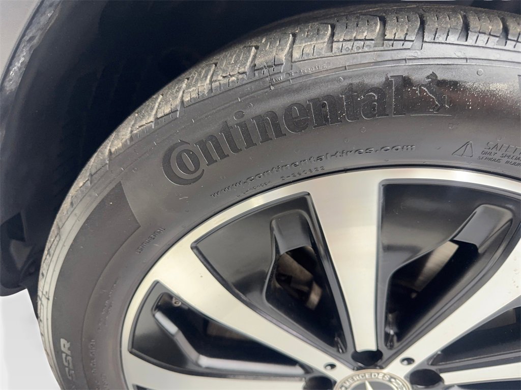 Used 2022 Mercedes-Benz GLB 250 w/ Premium Package Lite image 80