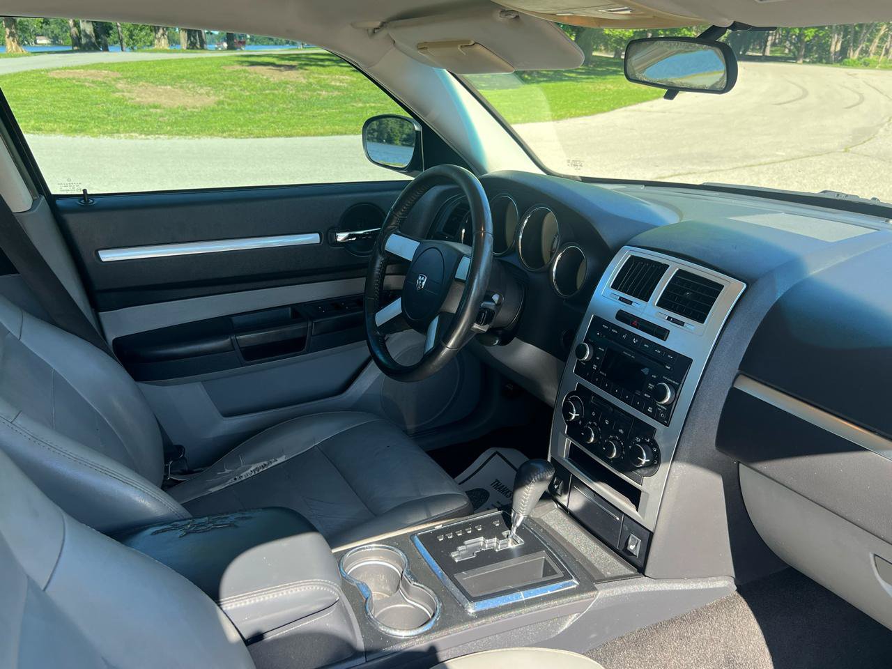 Used 2009 Dodge Charger SXT RWD image 18