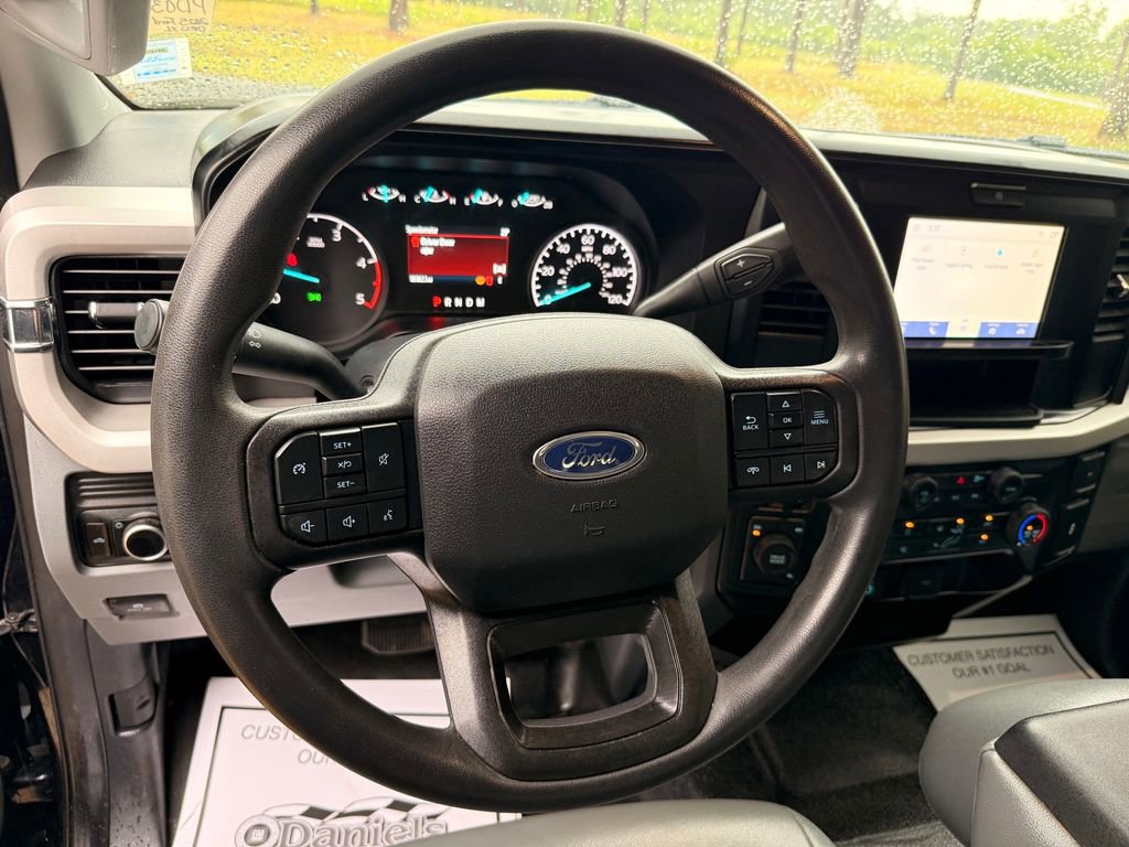 Used 2025 Ford F350 XL AWD/4WD image 15