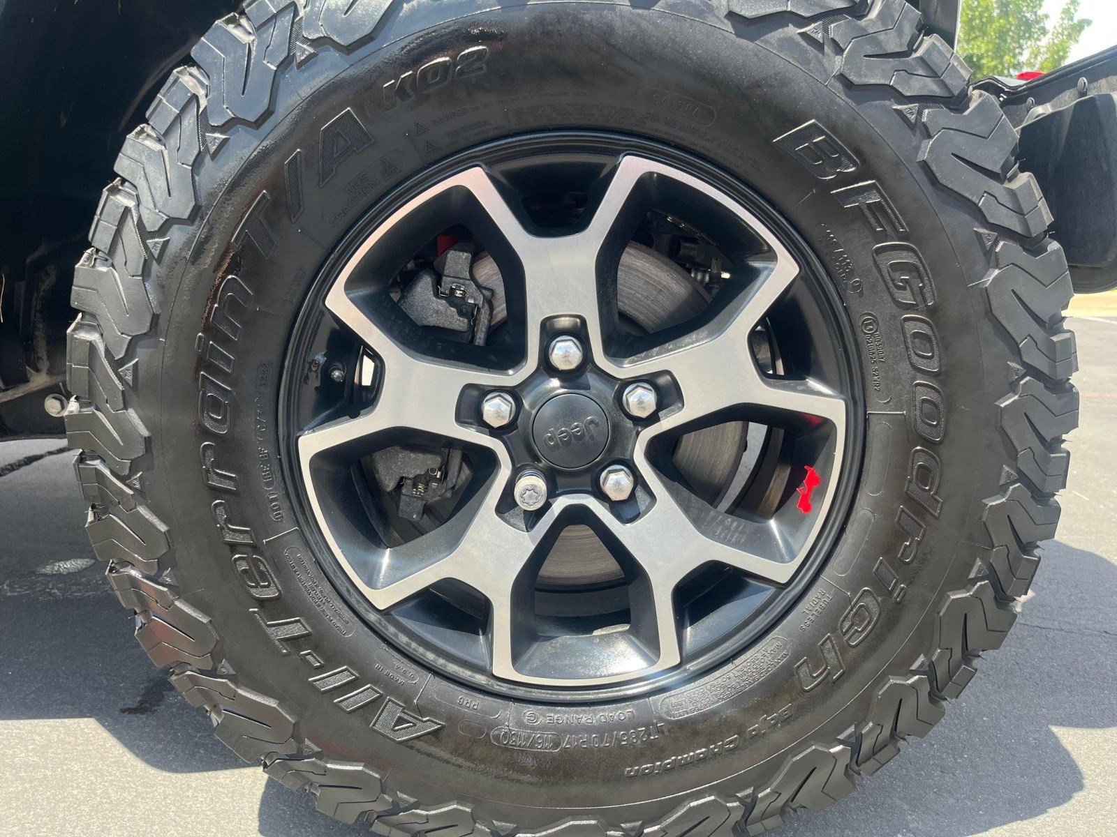 Used 2018 Jeep Wrangler Unlimited Rubicon w/ LED Lighting Group AWD/4WD image 31