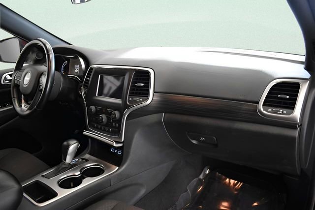 Used 2019 Jeep Grand Cherokee Laredo image 20