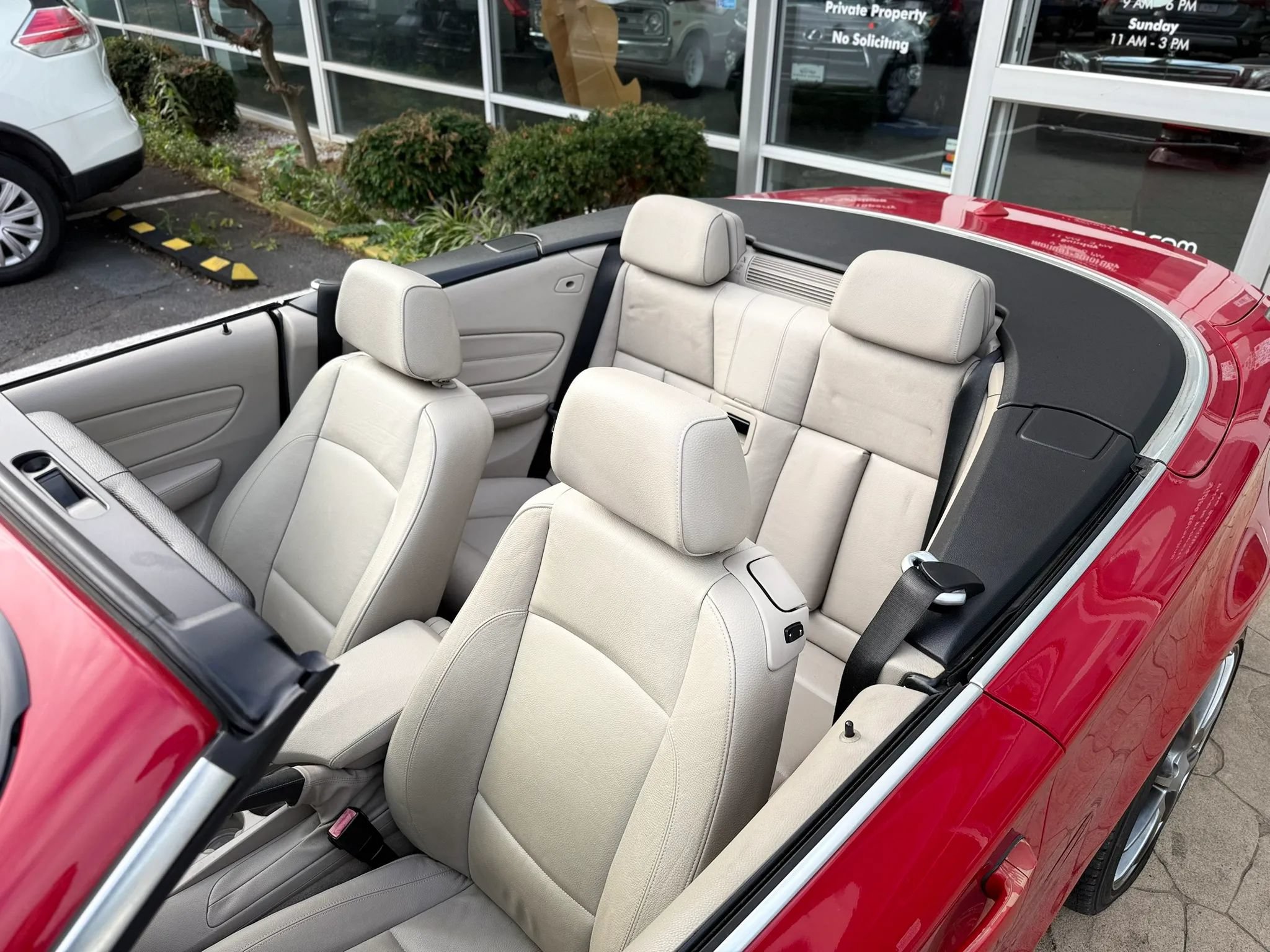 Used 2011 BMW 135i Convertible RWD image 46