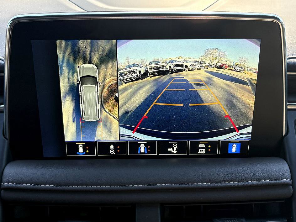 Used 2022 Chevrolet Tahoe LT w/ LT Signature Plus Package image 26