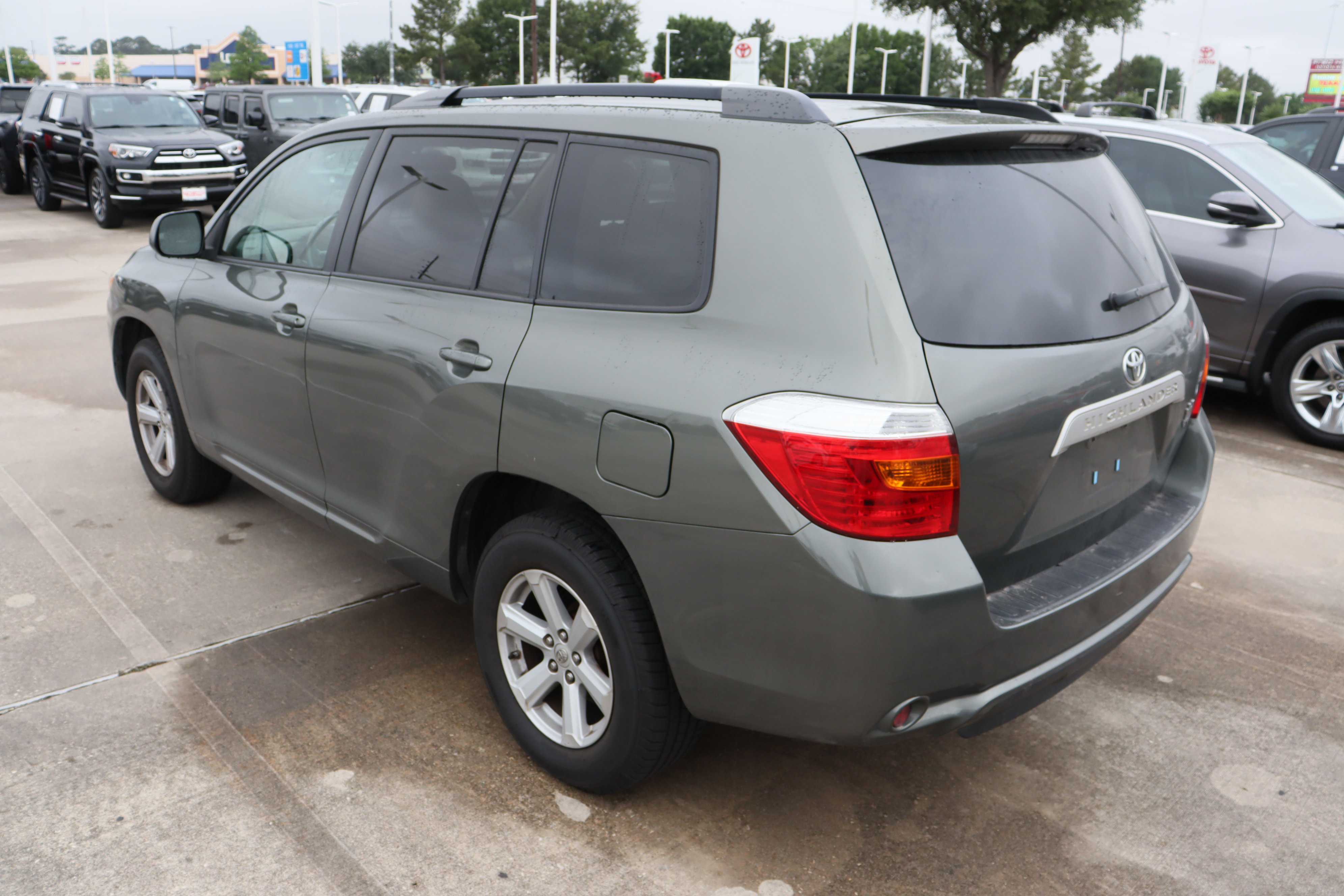 Used 2010 Toyota Highlander 2WD image 7