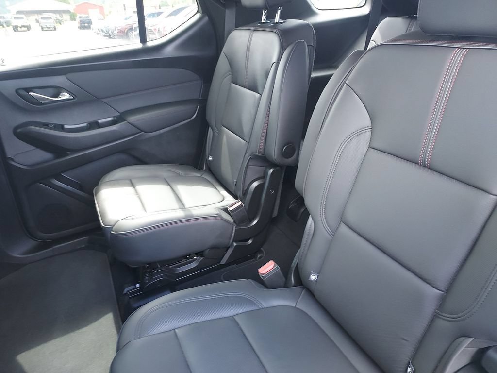 Used 2023 Chevrolet Traverse RS AWD/4WD image 29
