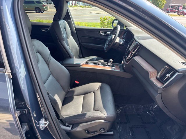 Used 2024 Volvo XC60 B5 Plus w/ Protection Package Premier AWD/4WD image 15