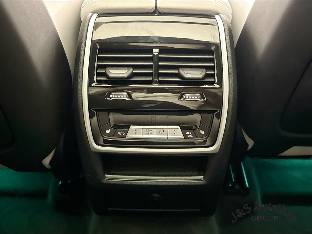Used 2021 BMW X6 M w/ Executive Package AWD/4WD image 32