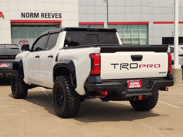 Used 2025 Toyota Tacoma TRD Pro AWD/4WD image 4