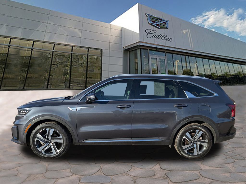 Used 2022 Kia Sorento SX w/ Panoramic Sunroof Package image 3