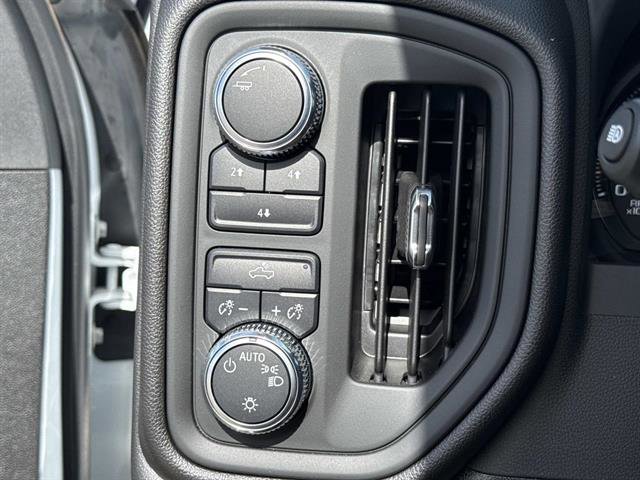Used 2025 GMC Sierra 2500 Pro image 26