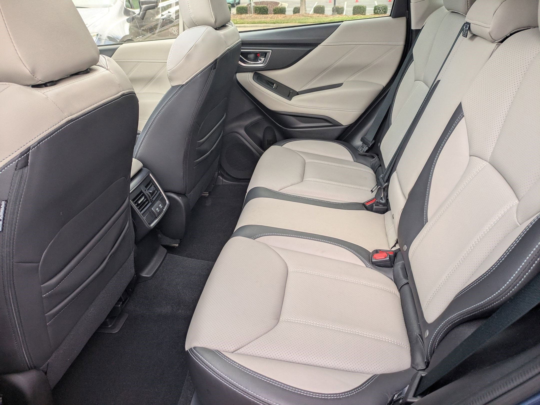 Used 2020 Subaru Forester Limited image 21