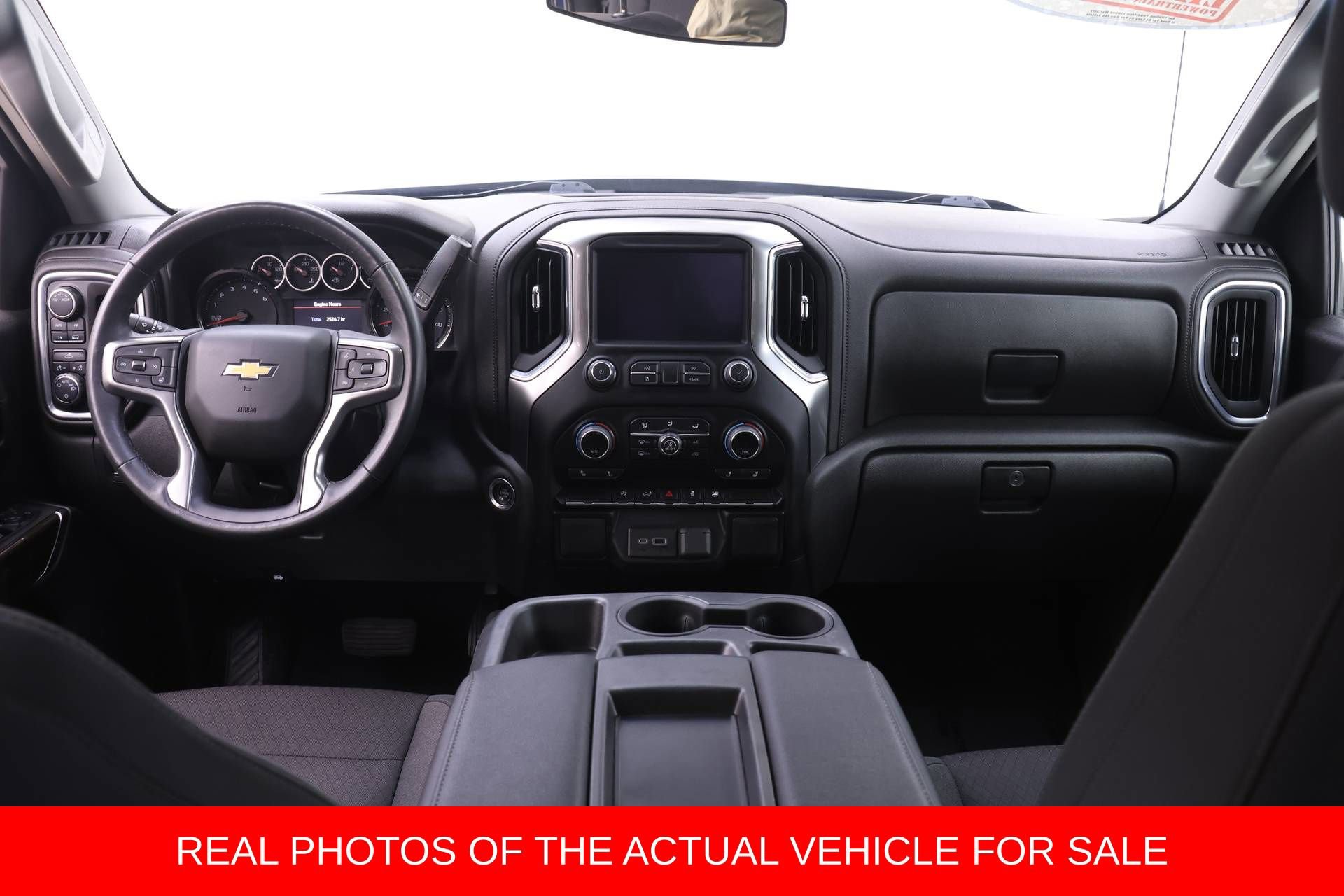 Used 2022 Chevrolet Silverado 1500 LT AWD/4WD image 5