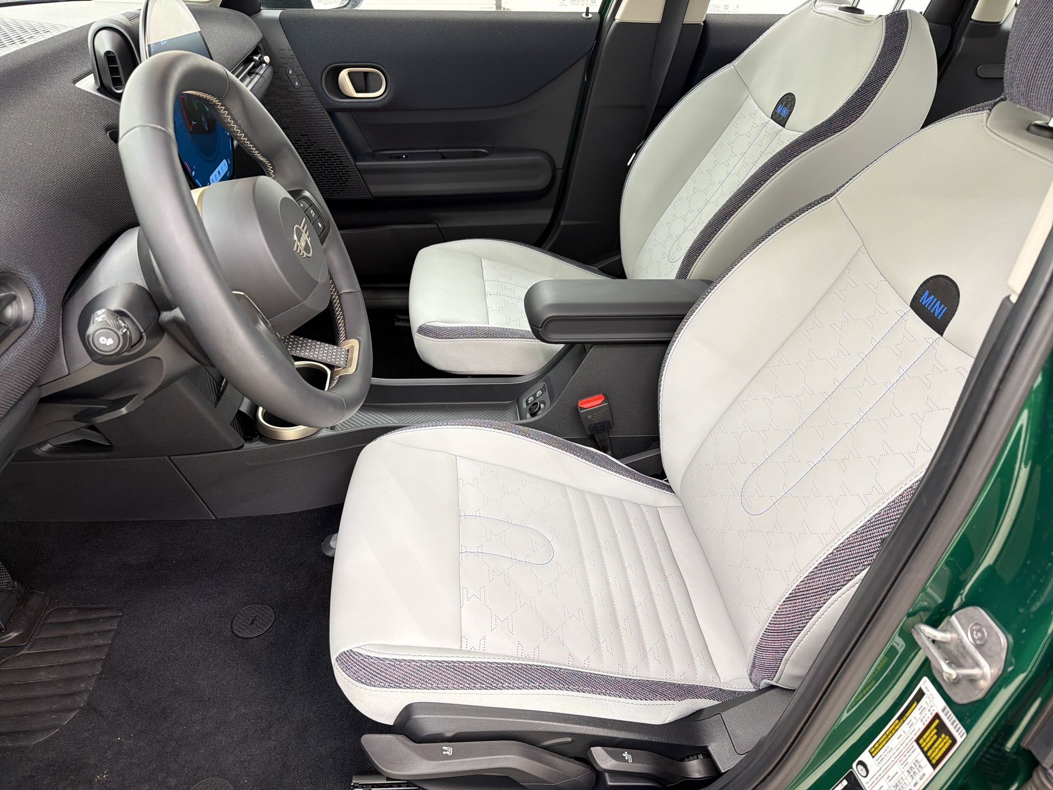 Certified 2025 MINI Cooper S FWD image 5
