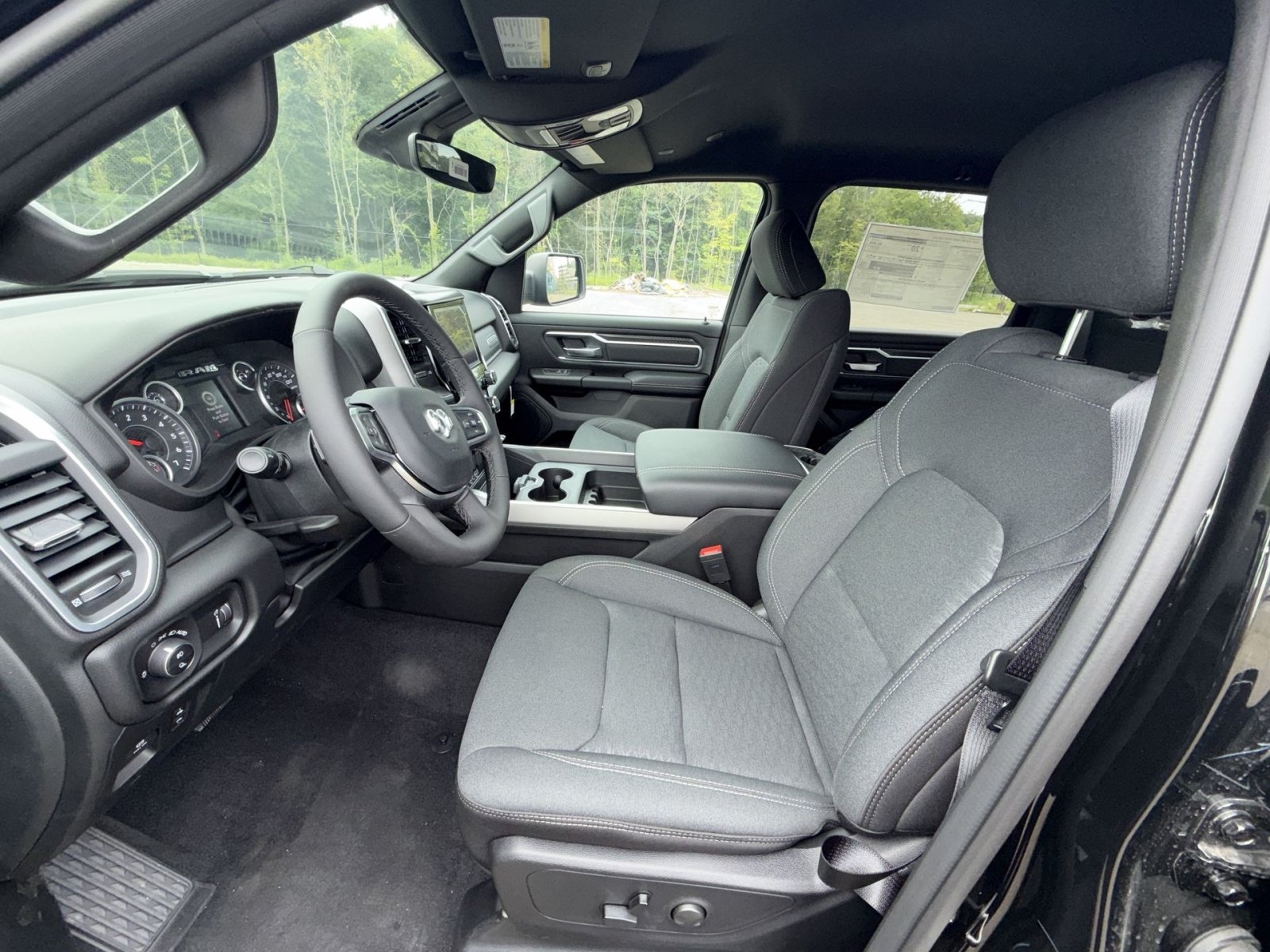 New 2026 RAM 1500 Big Horn AWD/4WD image 13