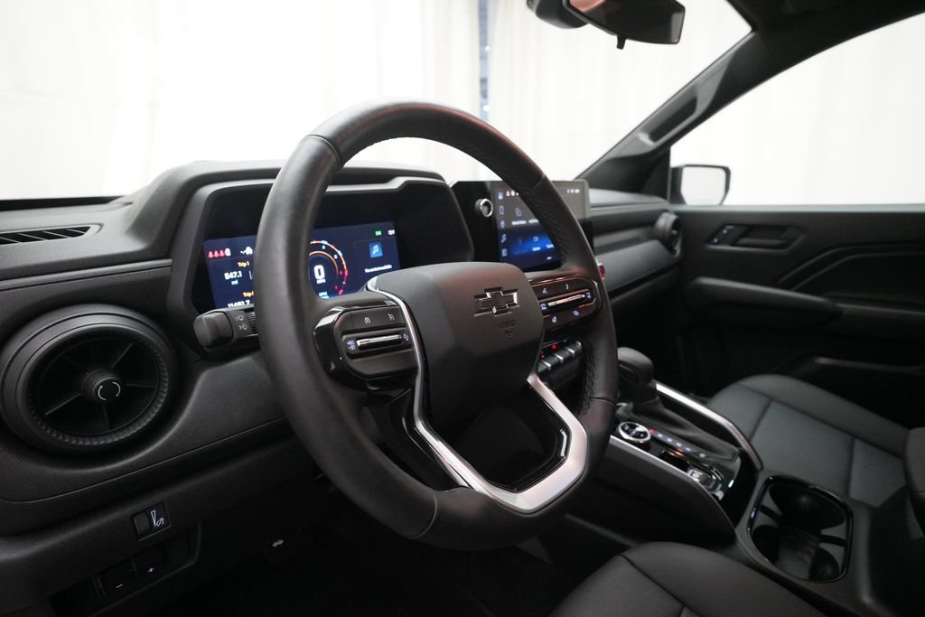 Used 2026 Chevrolet Colorado Trail Boss AWD/4WD image 17