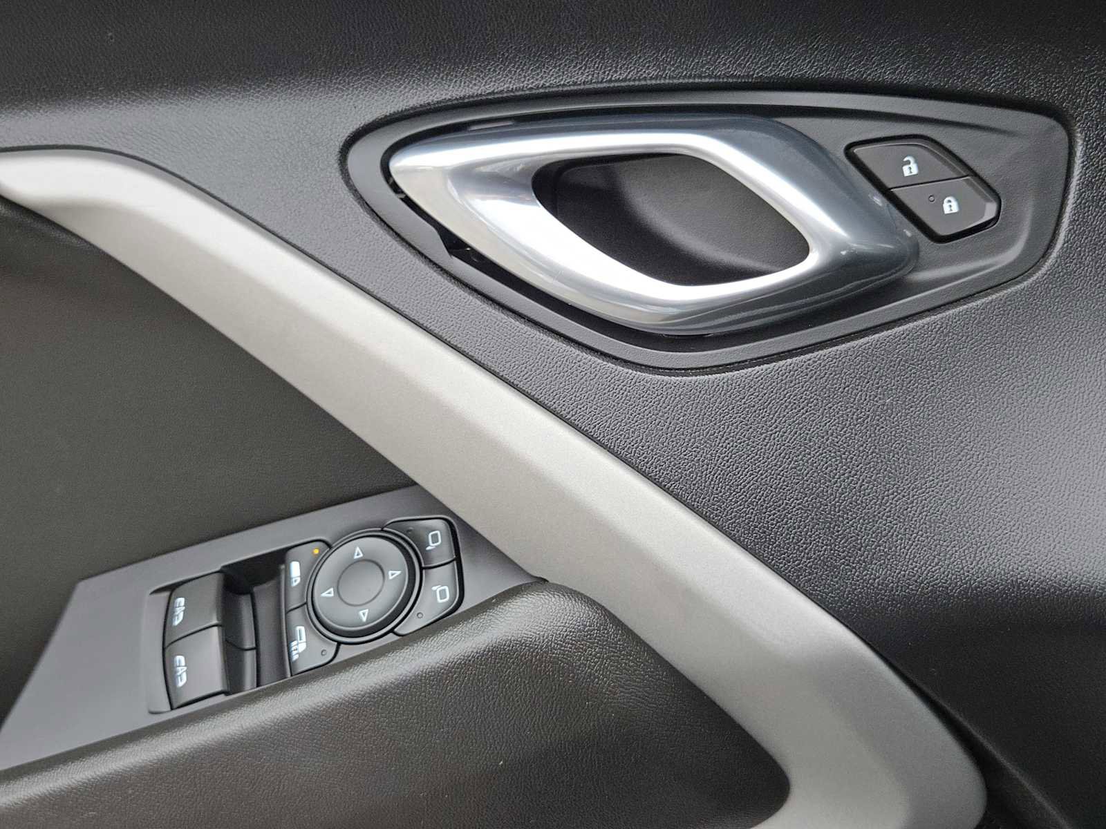 Used 2021 Chevrolet Camaro LT w/ RS Package image 22