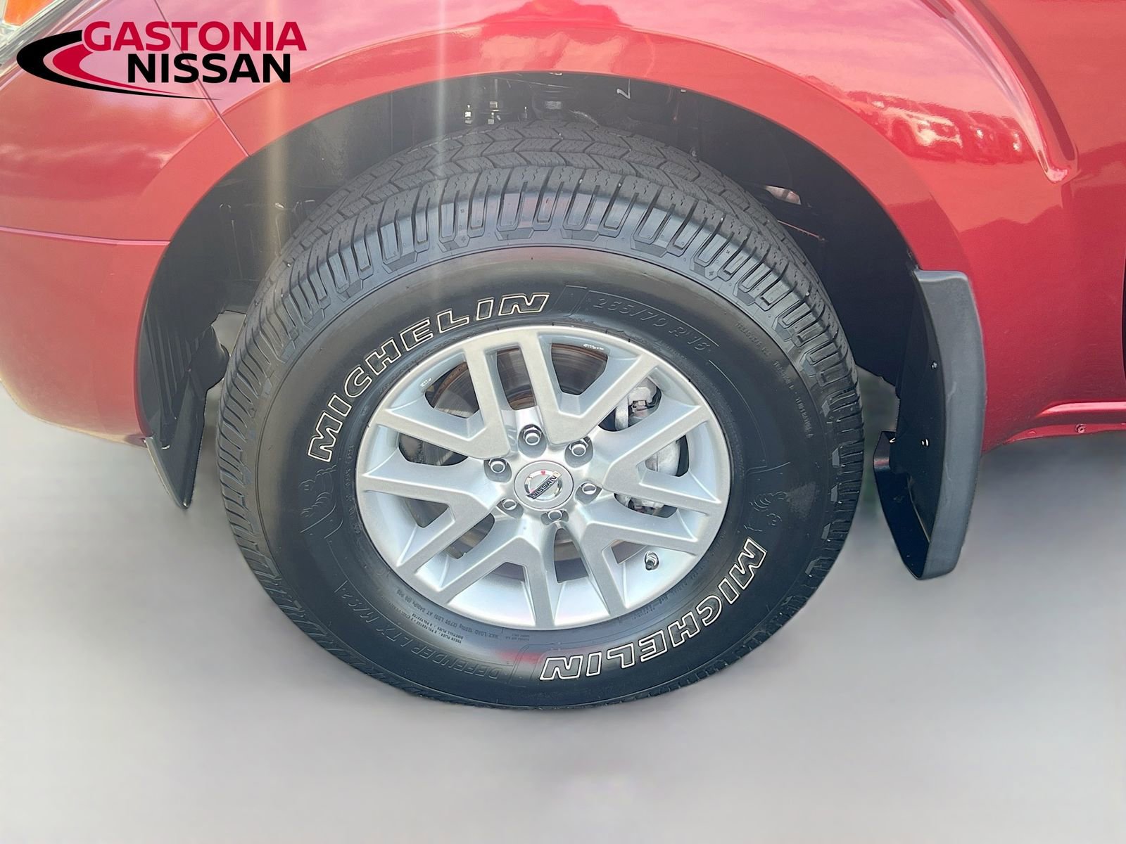 Used 2017 Nissan Frontier SV w/ SV Value Truck Package AWD/4WD image 39