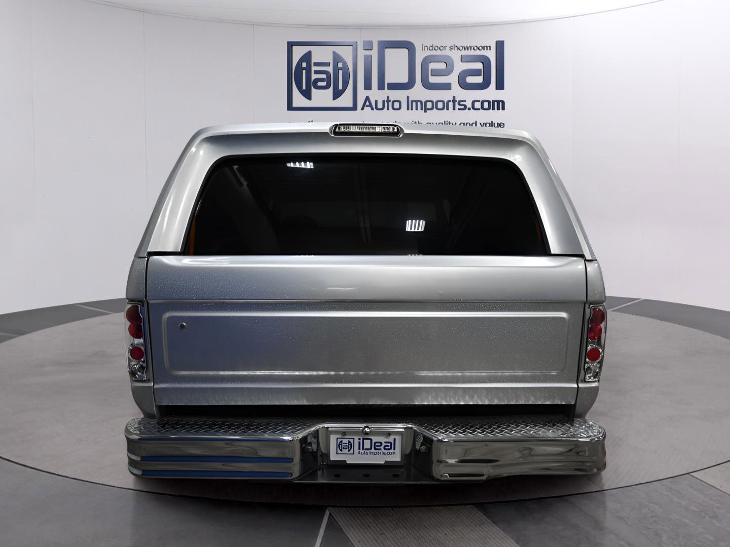 Used 1993 Ford Bronco image 3