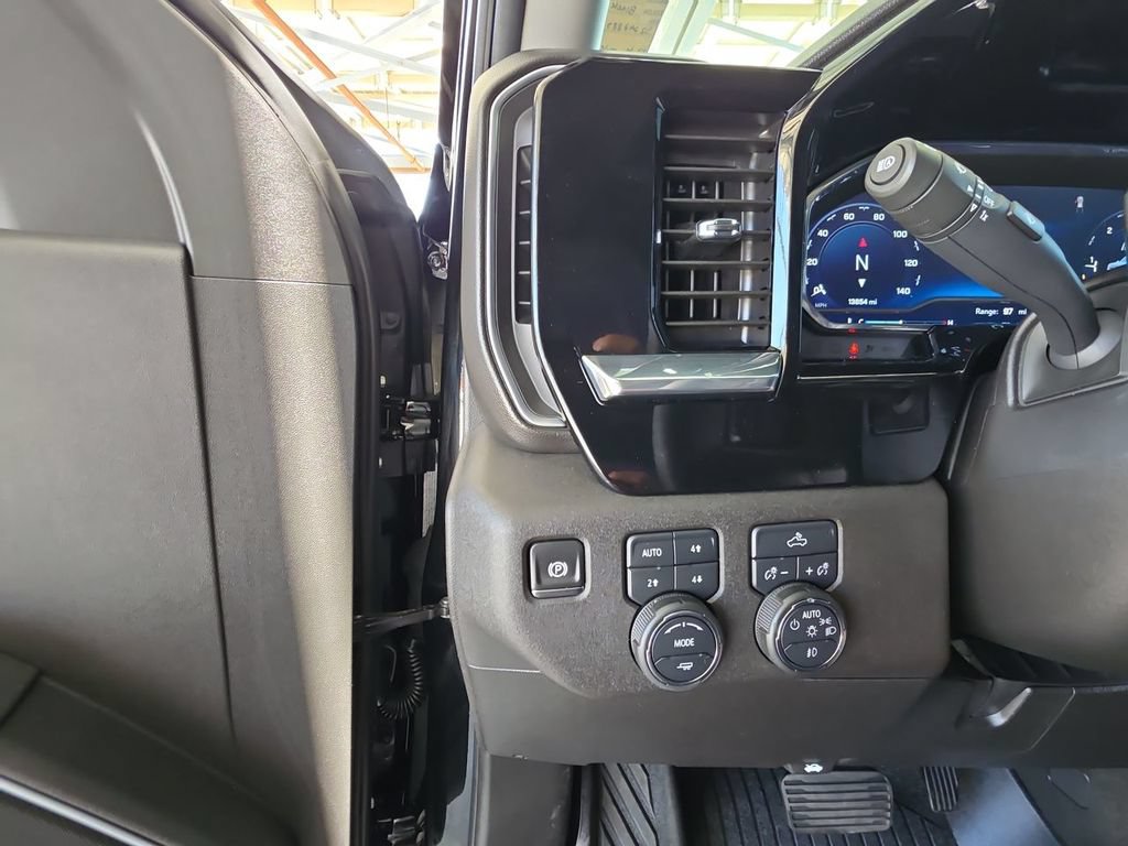 Used 2025 Chevrolet Silverado 1500 RST w/ All Star Edition Plus AWD/4WD image 18