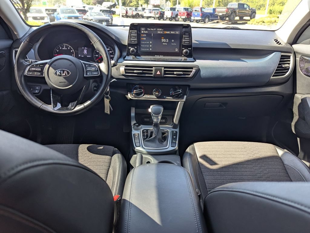 Used 2021 Kia Seltos S AWD/4WD image 21