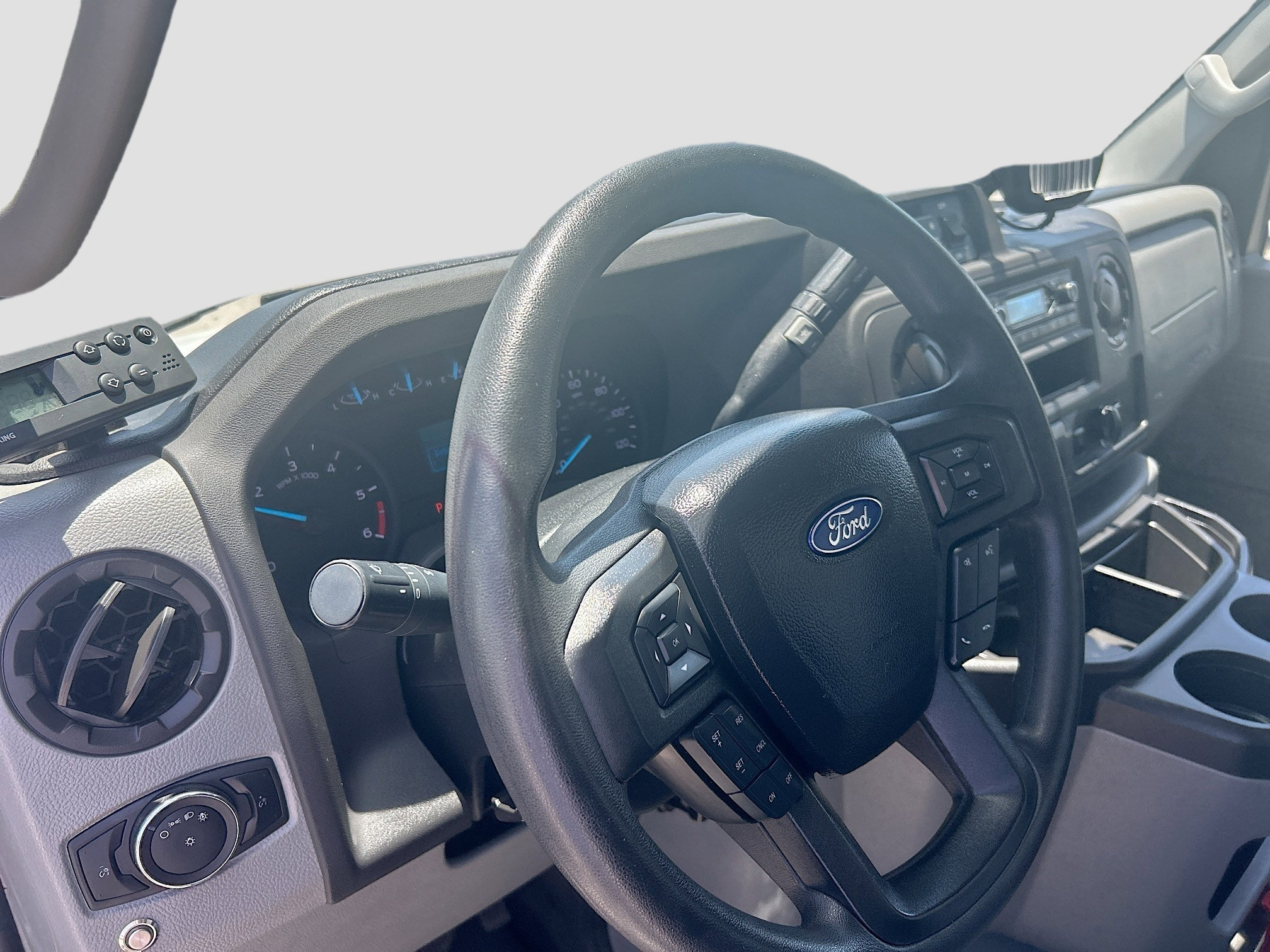 Used 2023 Ford E-350 and Econoline 350 Super Duty w/ Power Windows & Locks Group RWD image 9