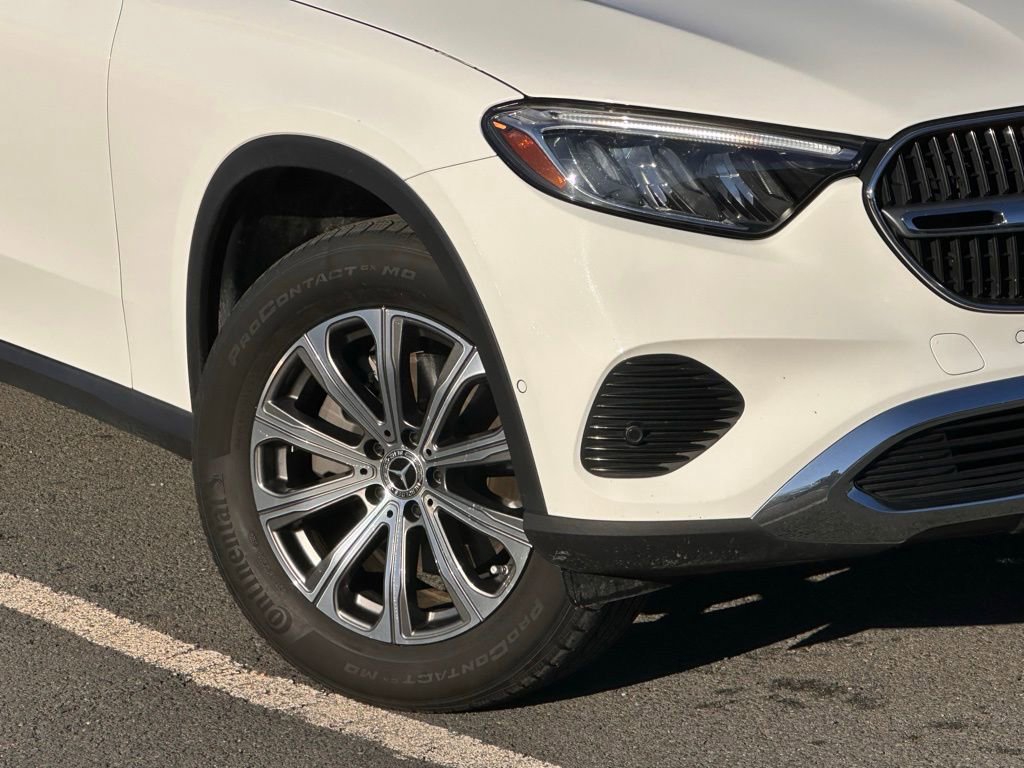 Used 2024 Mercedes-Benz GLC 300 4MATIC image 38