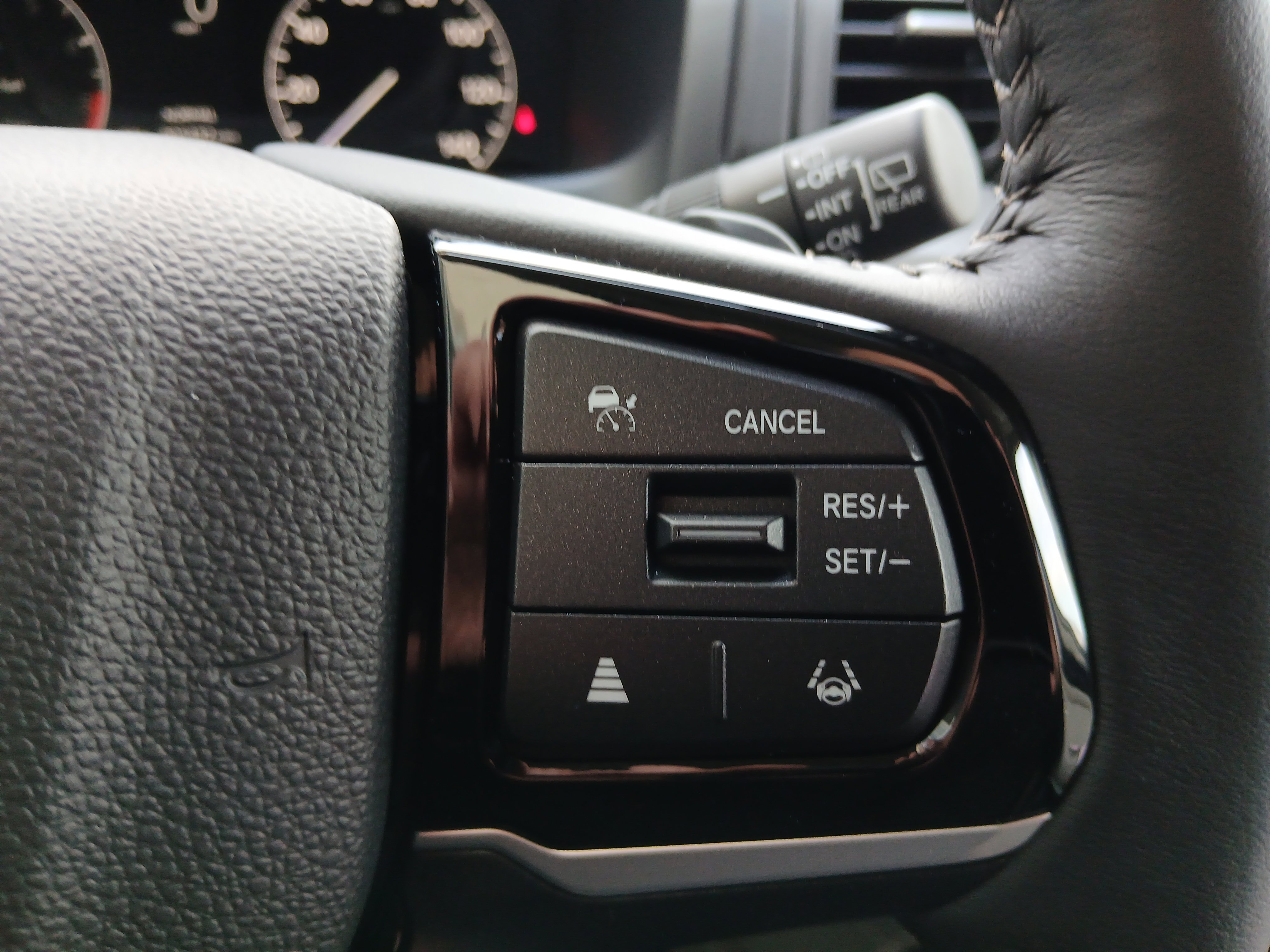 Used 2025 Honda Odyssey Touring image 15