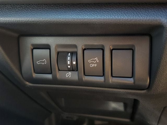 Certified 2025 Subaru Outback Limited AWD/4WD image 33