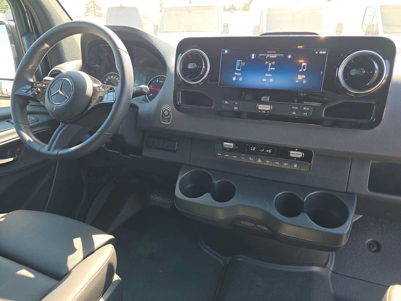 Used 2025 Mercedes-Benz Sprinter 2500 image 12
