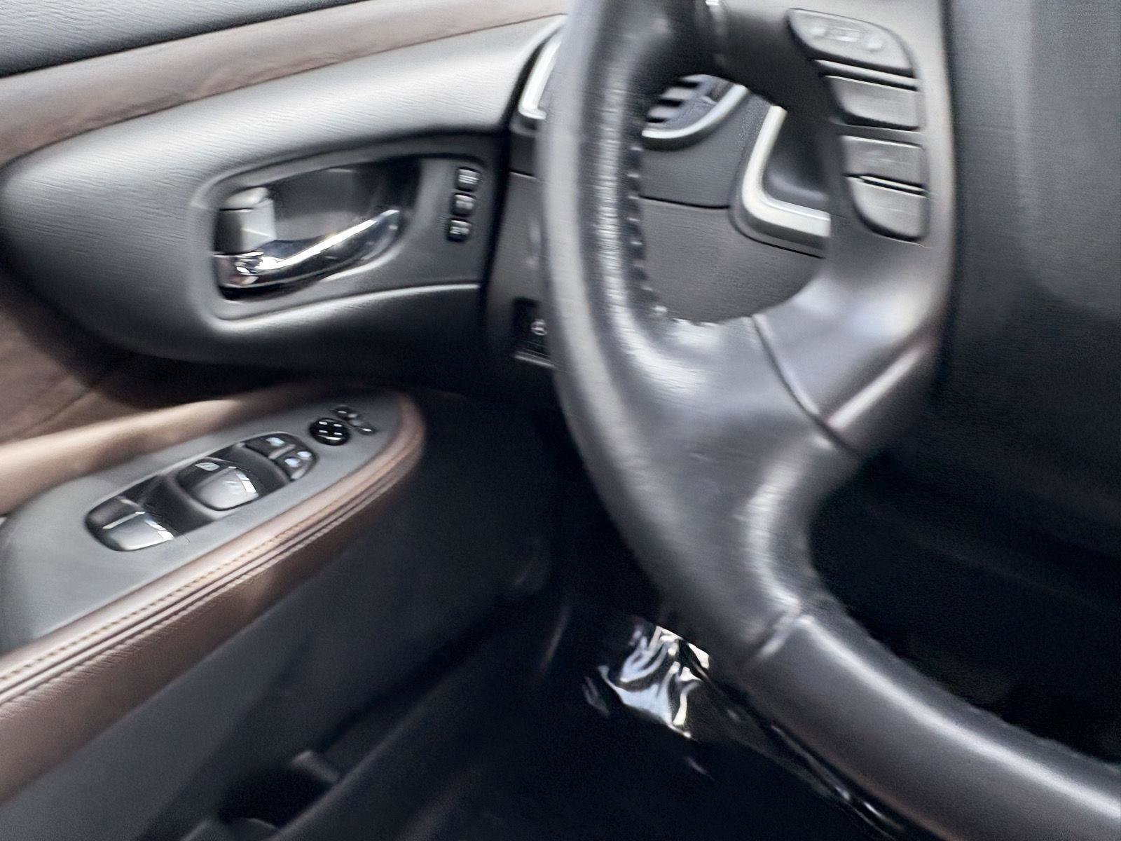 Used 2023 Nissan Murano Platinum image 13