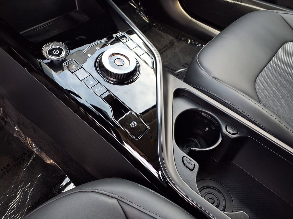 Certified 2024 Kia Niro Wind FWD image 18