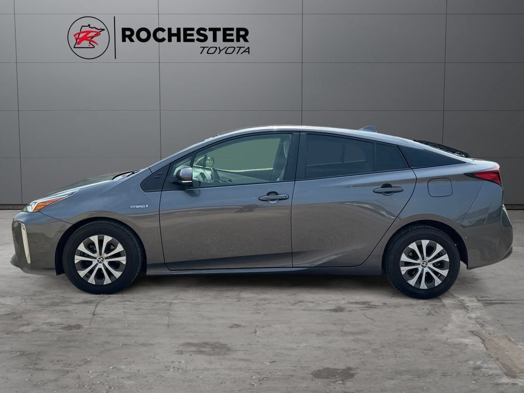 Used 2022 Toyota Prius XLE w/ Advanced Technology Package AWD/4WD image 2