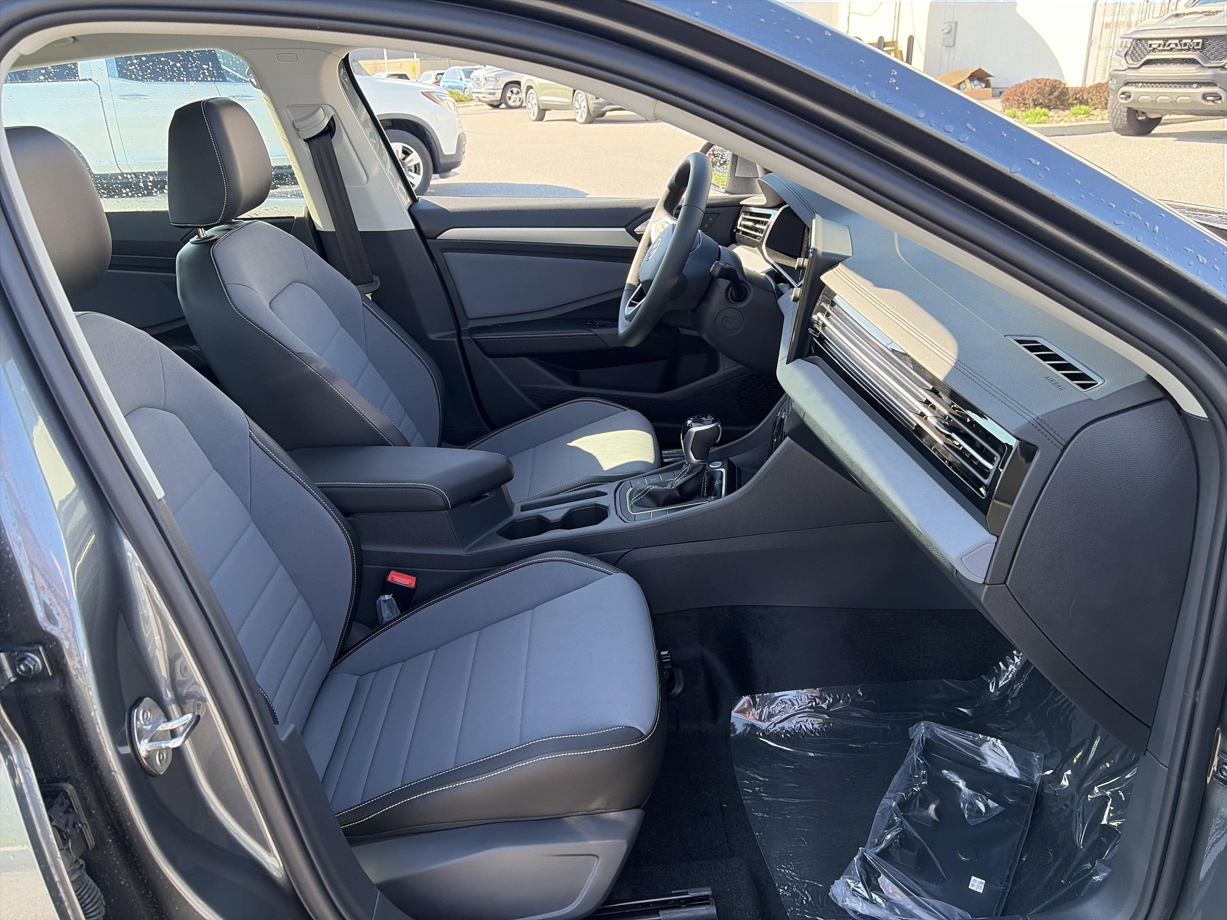 New 2026 Volkswagen Jetta SE image 22