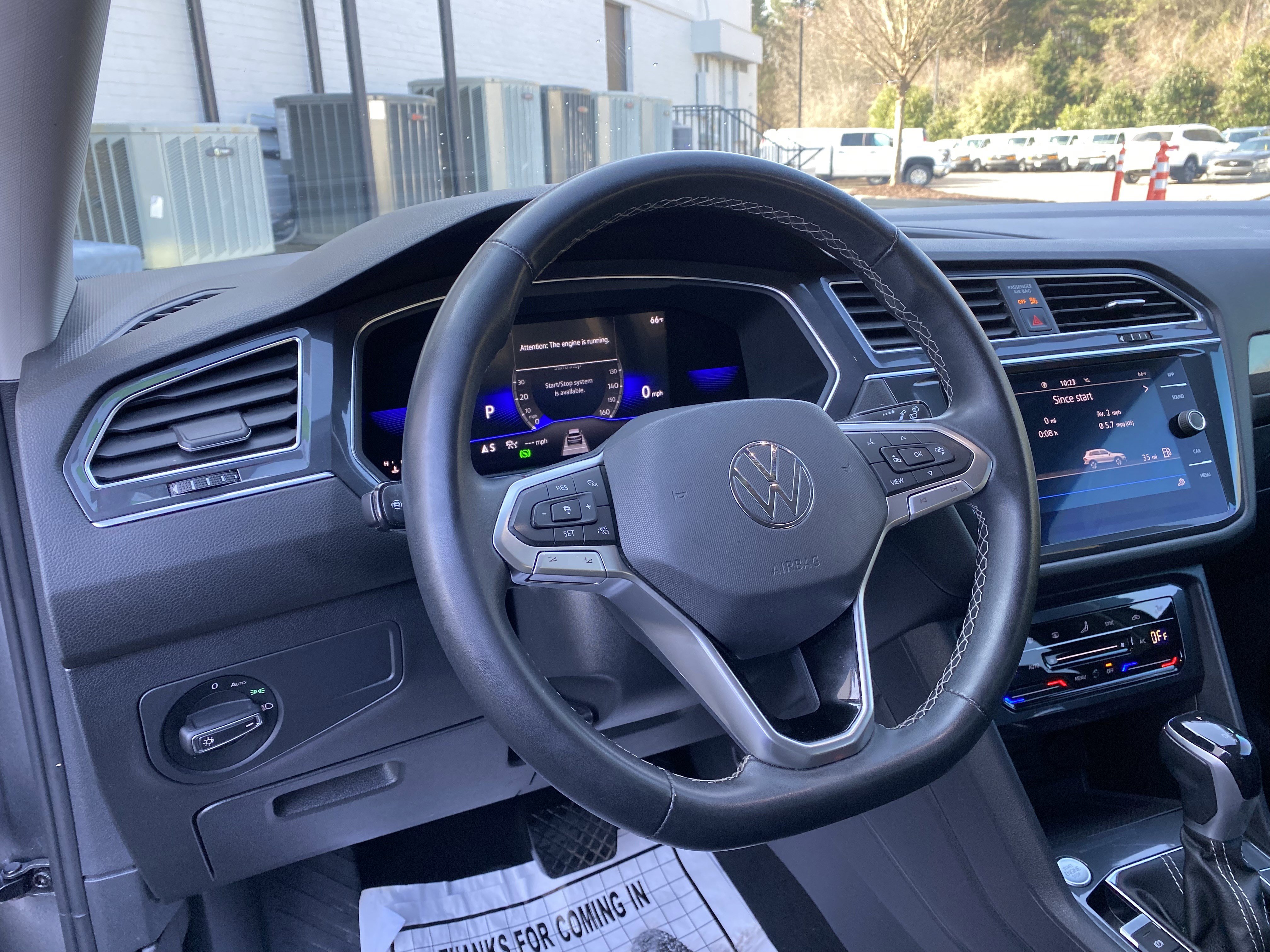 Used 2022 Volkswagen Tiguan SE FWD image 17