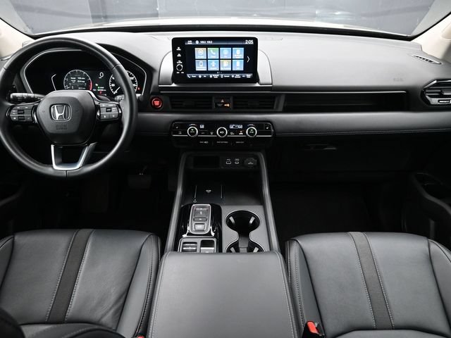 Used 2025 Honda Pilot EX-L image 14