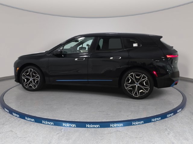 Certified 2024 BMW iX xDrive50 w/ Premium Package AWD/4WD image 8