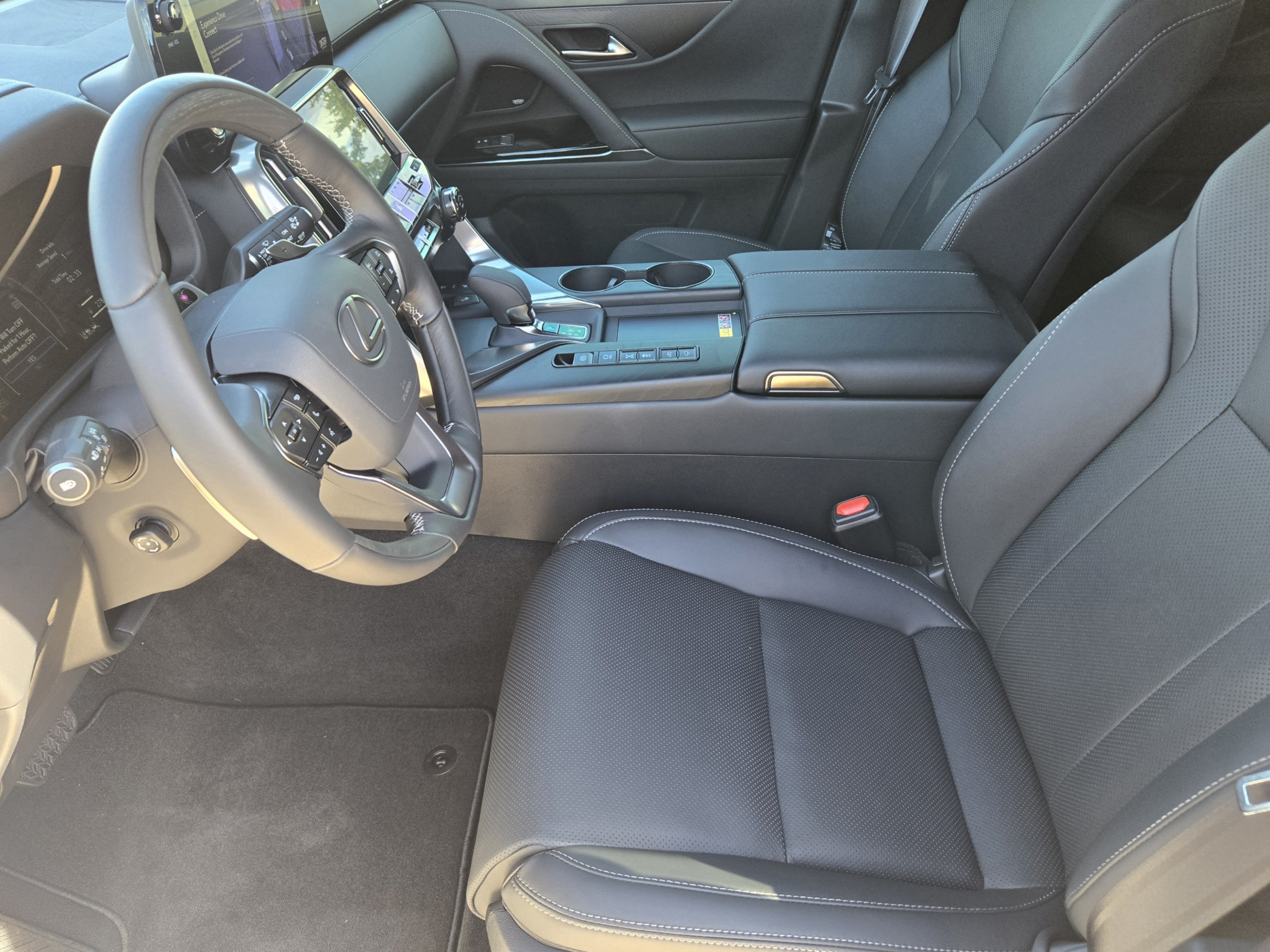 New 2026 Lexus LX 700h Luxury w/ Appearance Package AWD/4WD image 5