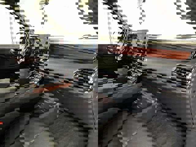 Used 2023 Lincoln Navigator Reserve image 30