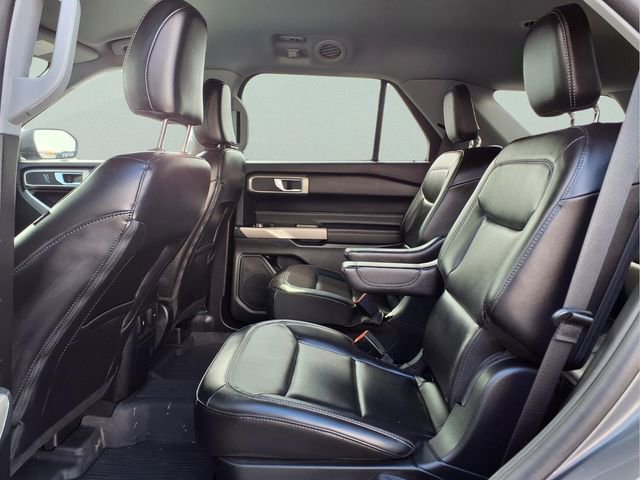 Used 2023 Ford Explorer XLT w/ Equipment Group 202A image 13