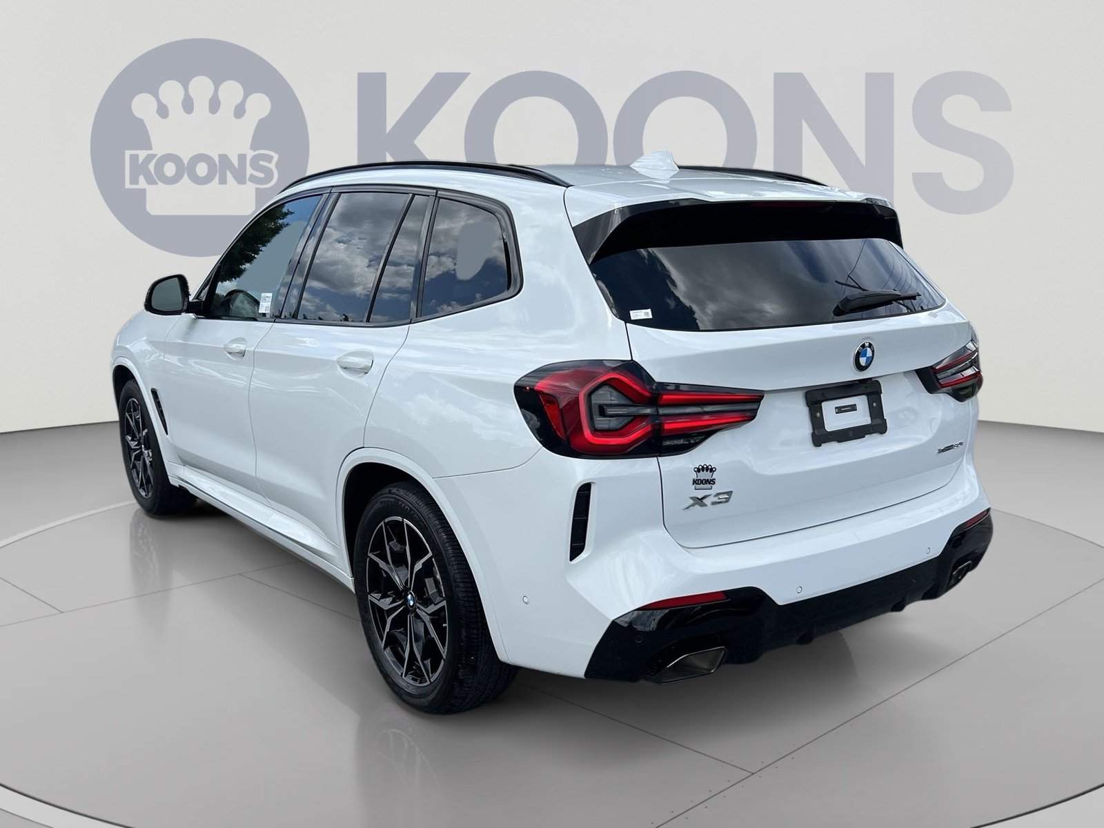 Used 2024 BMW X3 xDrive30i w/ Premium Package AWD/4WD image 4